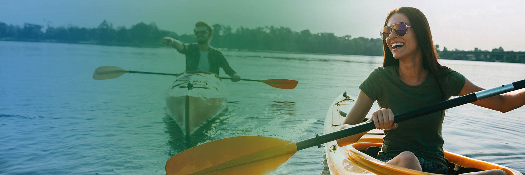 people kayaking